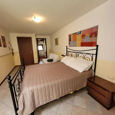Cinque Abeti Agrialloggio Mountain Lake Iseo Hospitality-2